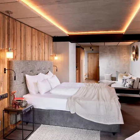 Gramai Alm Alpengenuss & Hotel 4*