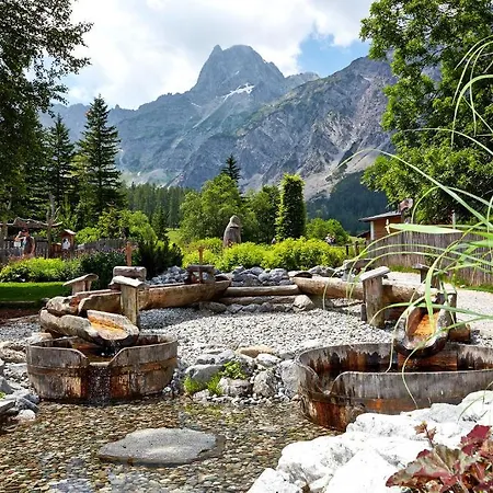 Gramai Alm Alpengenuss & فندق 4*