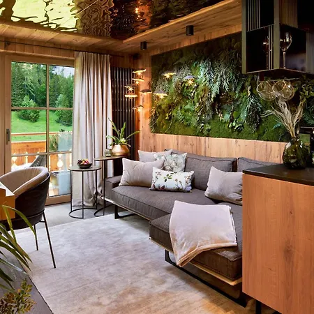 Gramai Alm Alpengenuss & Hotel 4*