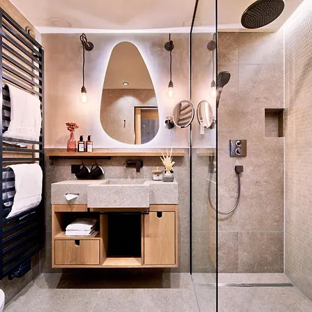 Gramai Alm Alpengenuss & 4*