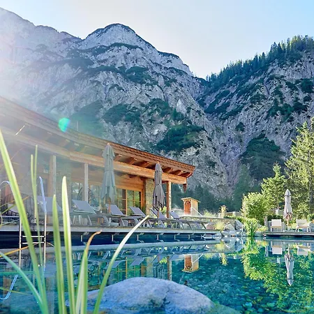 Gramai Alm Alpengenuss & Natur Spa Hotel