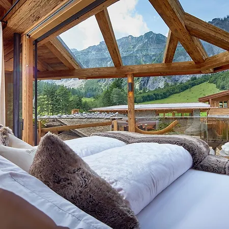 Gramai Alm Alpengenuss & Natur Spa Hotel